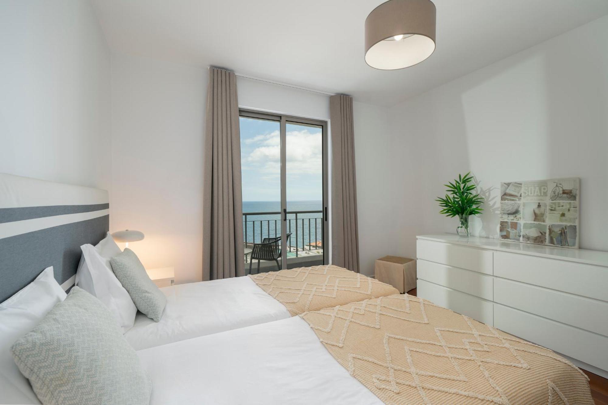 Sea front apartment - Princesa D. Amélia Funchal  Esterno foto